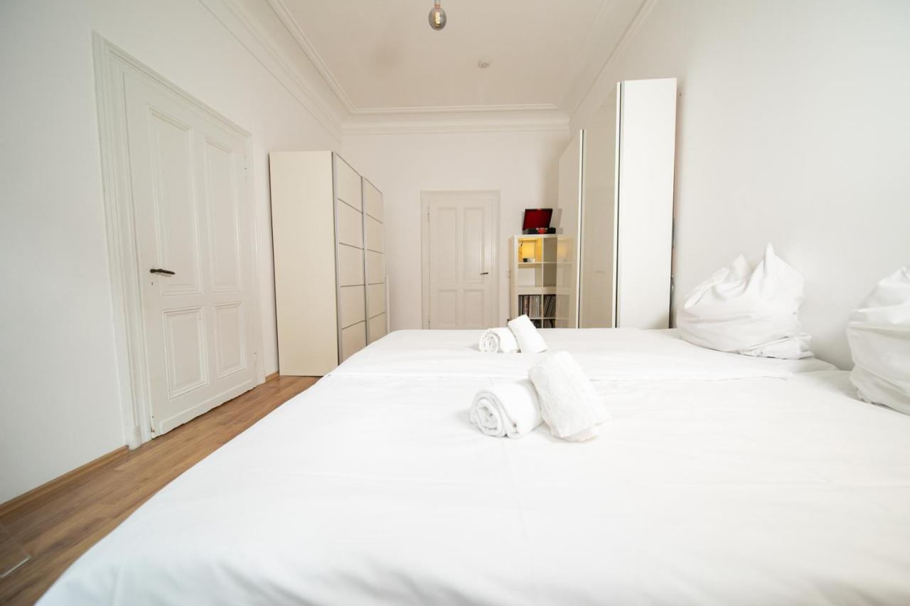 White 60 Qm Apartment - Zentral - Balkon - Messe Düsseldorf Exterior foto
