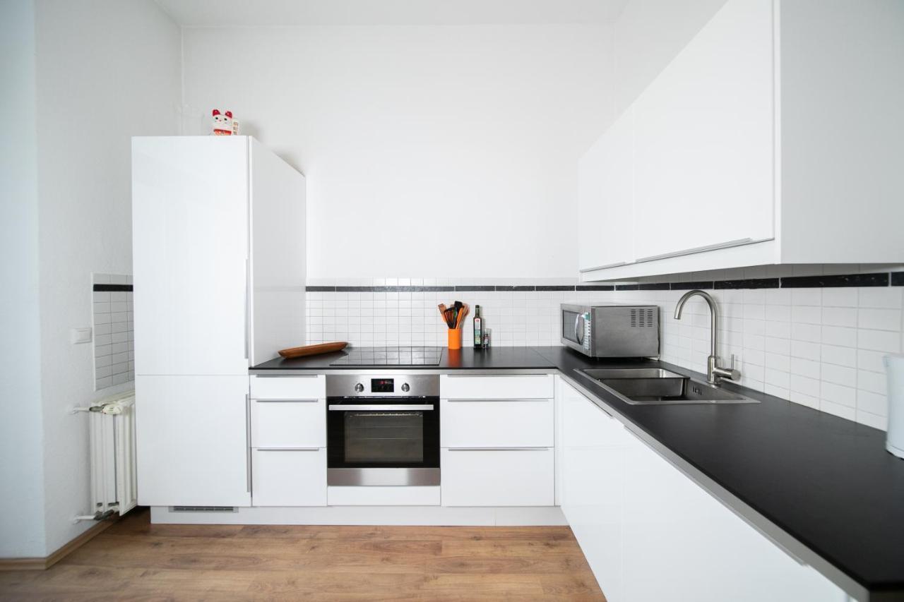White 60 Qm Apartment - Zentral - Balkon - Messe Düsseldorf Exterior foto